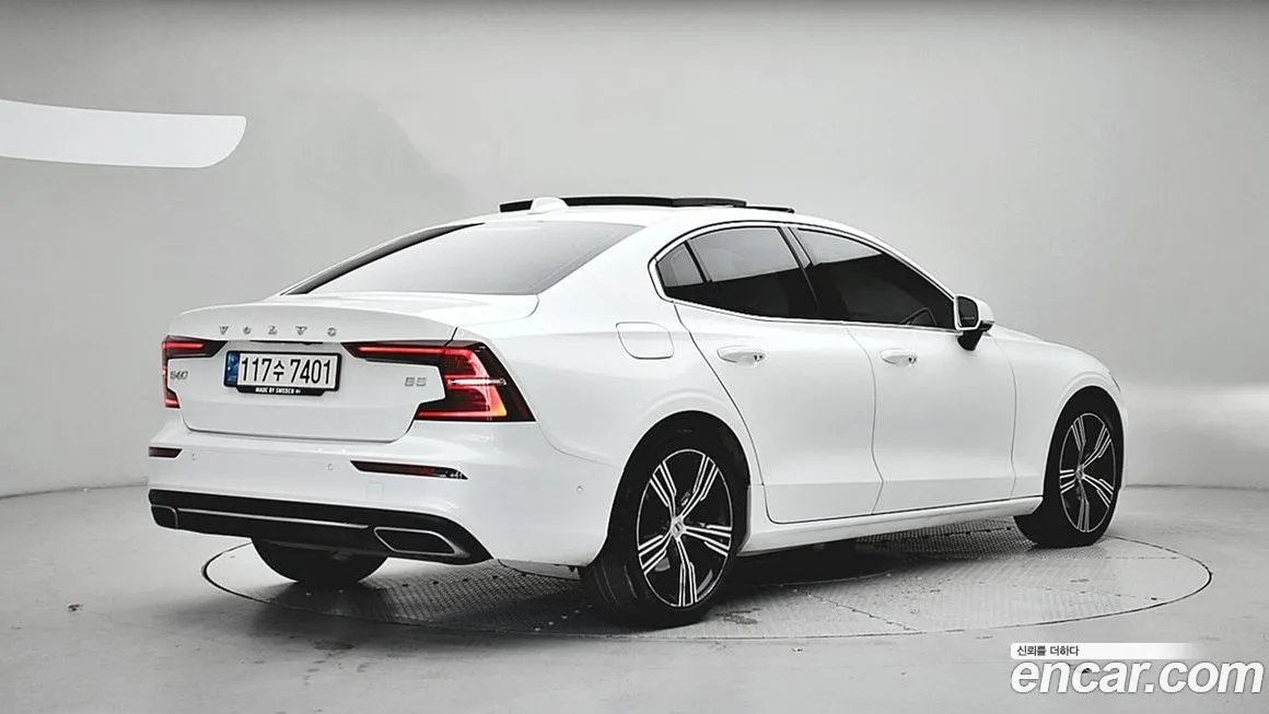 Volvo S60 — фото 4