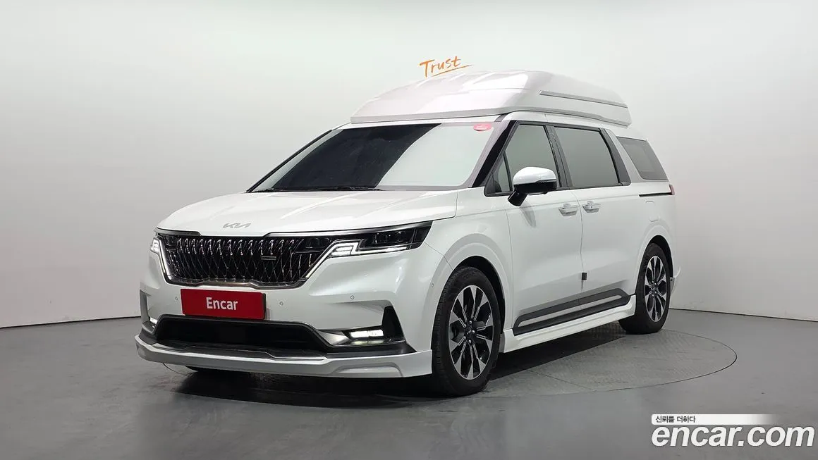 Kia Carnival — фото 1