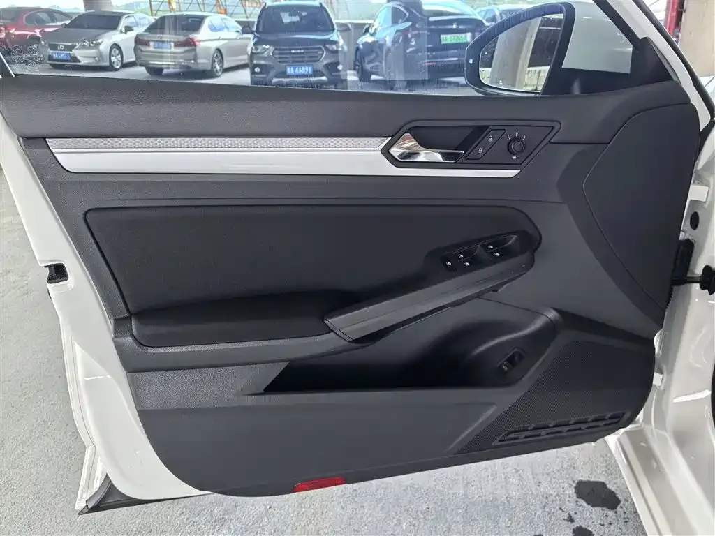 Volkswagen Lamando 2022 из CN, фото 4
