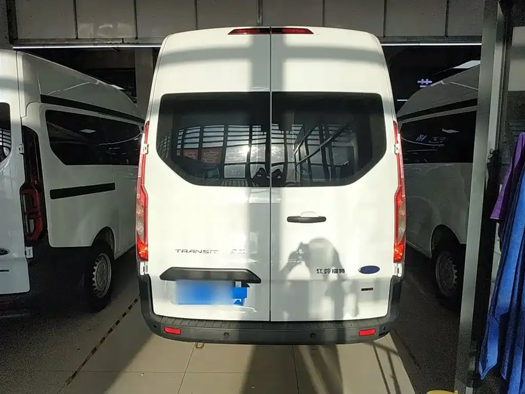 Ford Transit 2022 из CN, фото 6