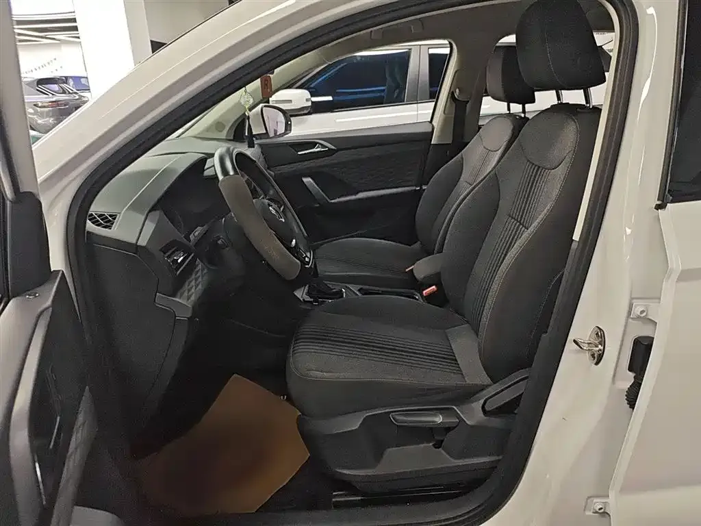 Volkswagen Tharu 2021 из CN, фото 10