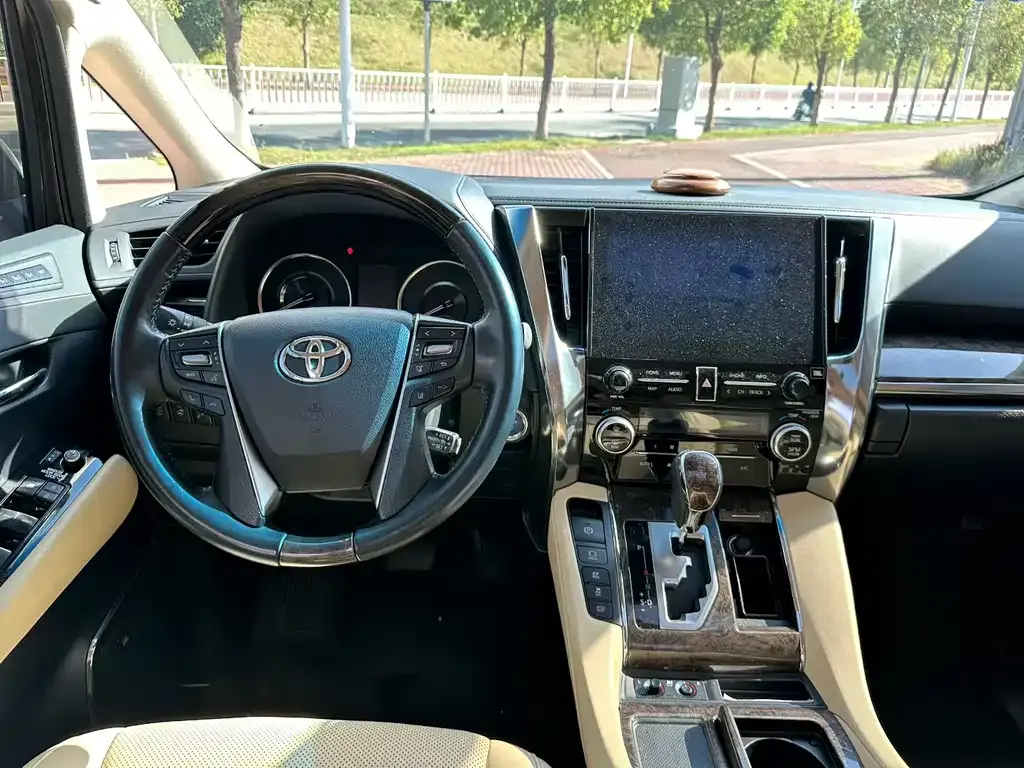 Toyota Alphard 2021 из CN, фото 6