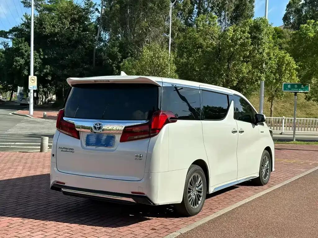 Toyota Alphard 2021 из CN, фото 9