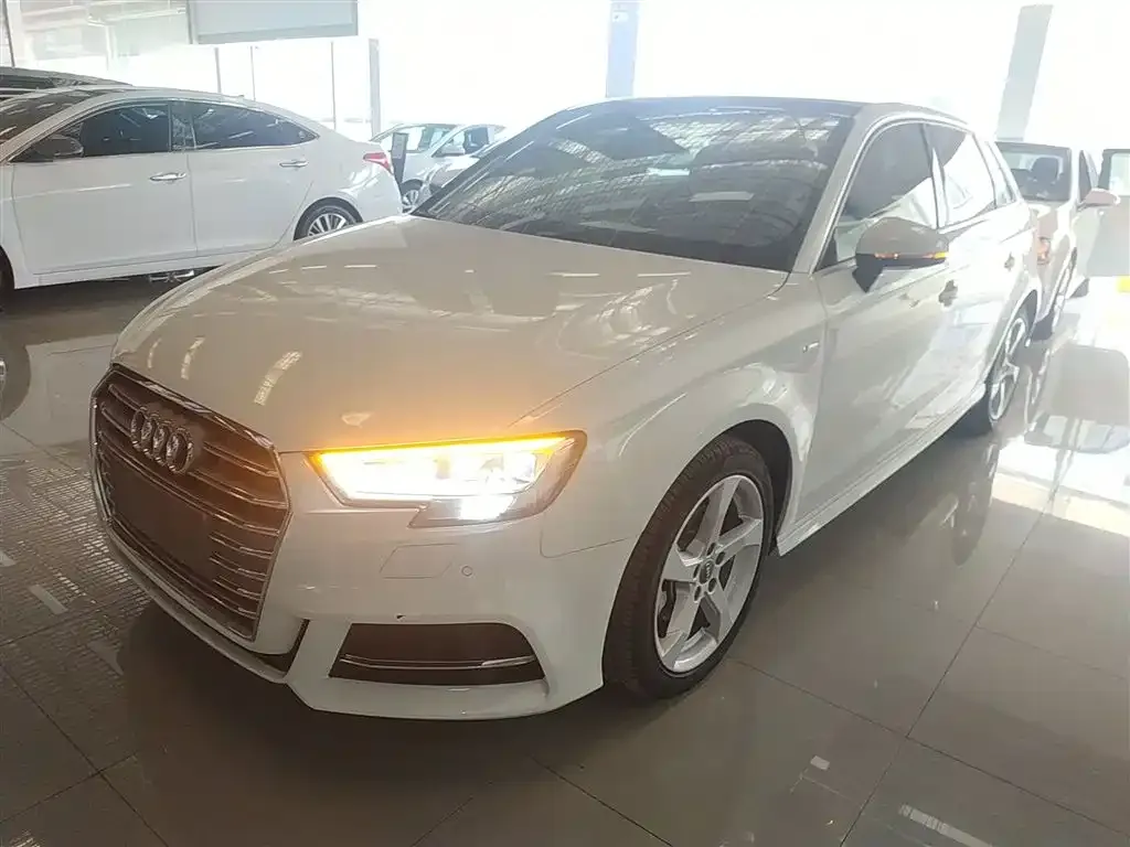 Audi A3 2021 из CN, фото 1