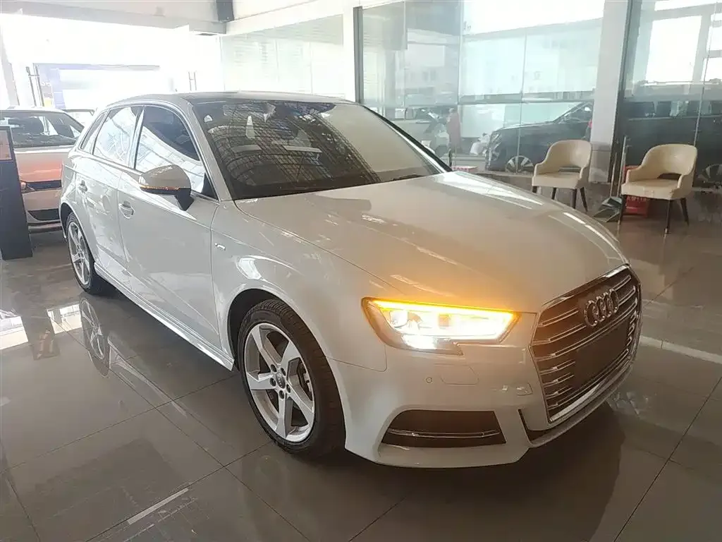 Audi A3 2021 из CN, фото 4