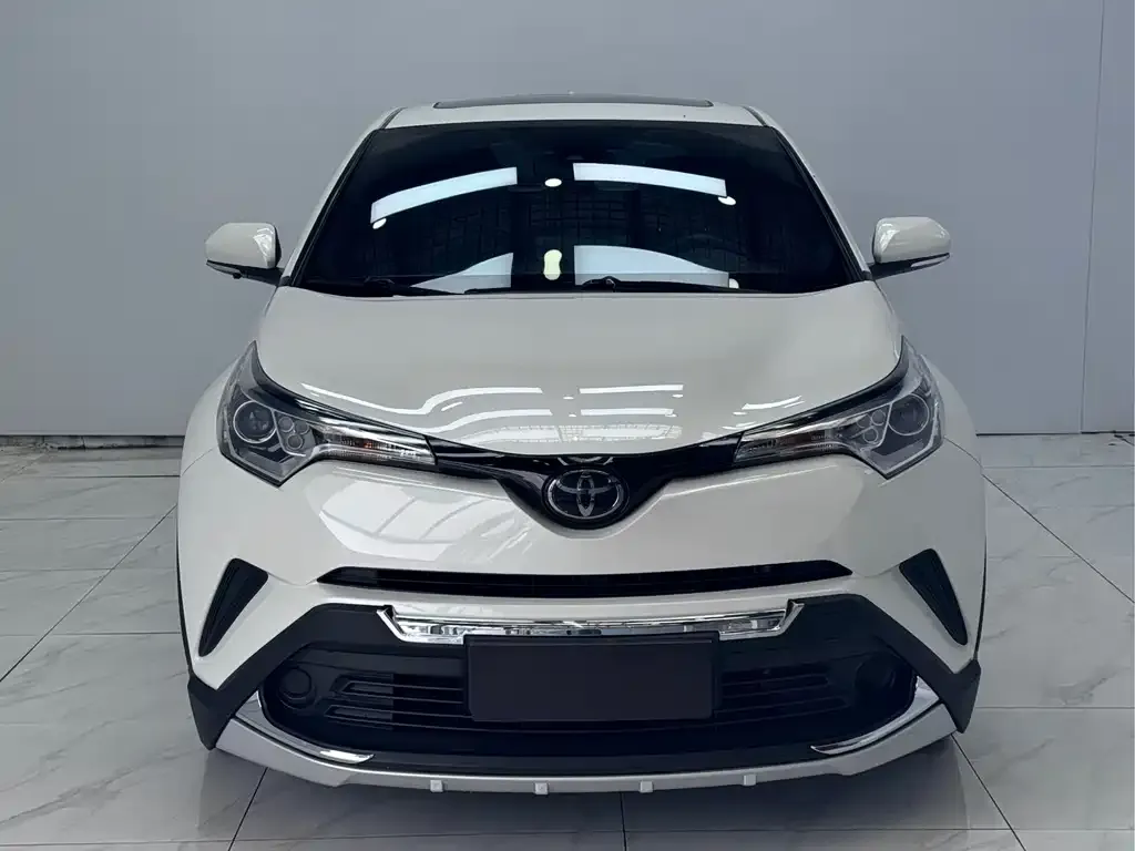 Toyota IZOA — фото 2