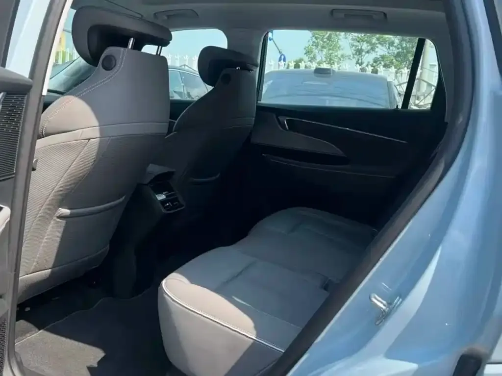 Buick E5 2025 из CN, фото 4