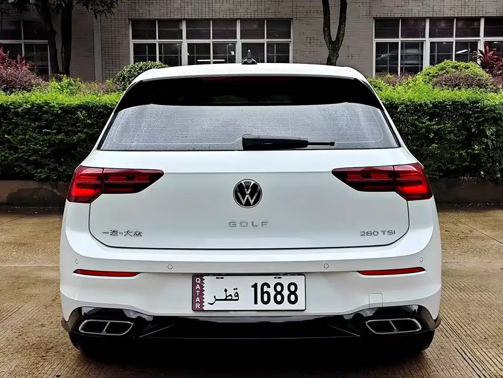 Volkswagen Golf 2023 из CN, фото 5