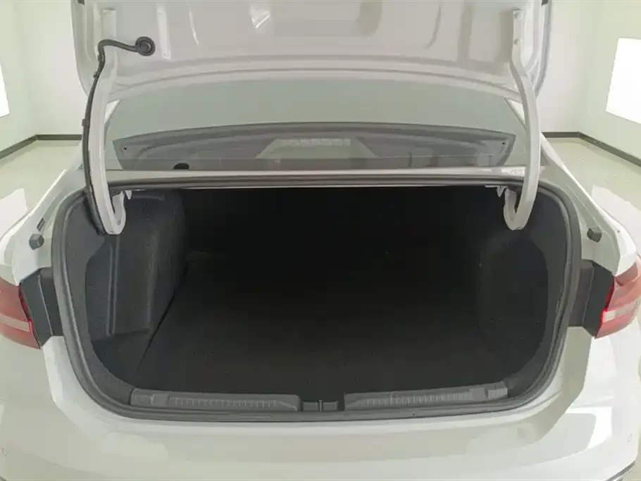 Volkswagen Lavida 2024 из CN, фото 4