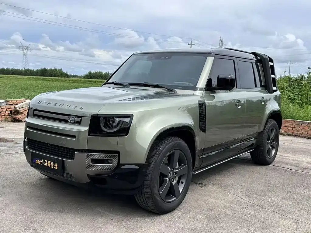 Land Rover Defender — фото 1