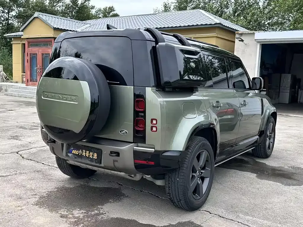 Land Rover Defender — фото 10