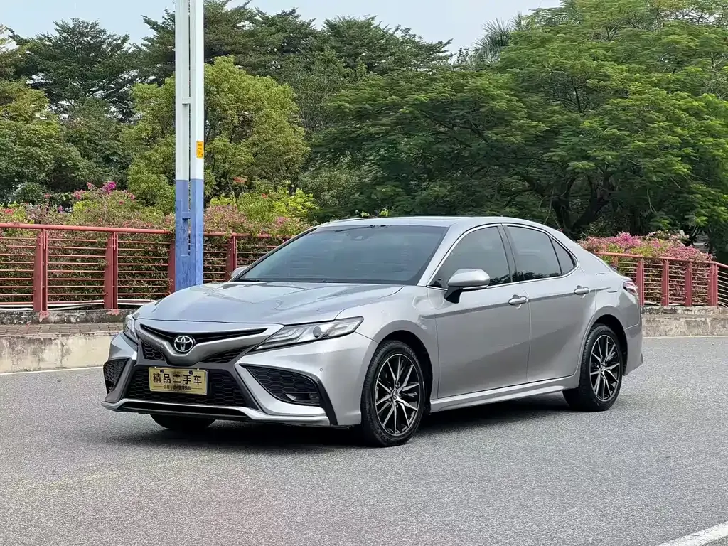 Toyota Camry 2022 из CN, фото 1