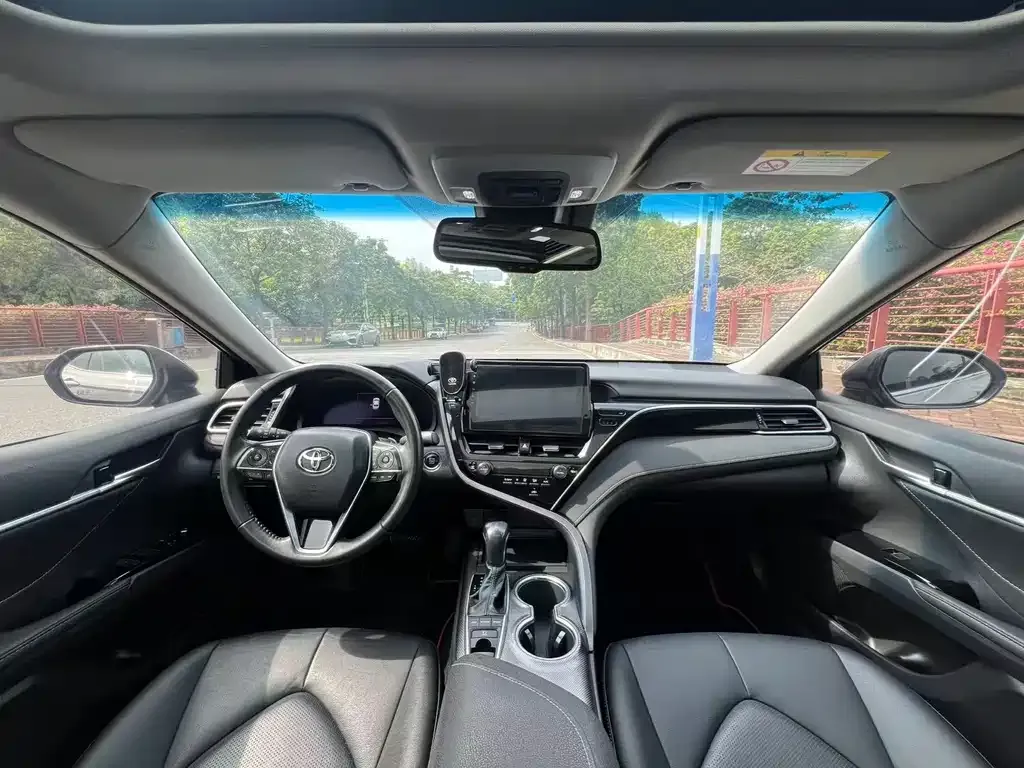 Toyota Camry 2022 из CN, фото 8