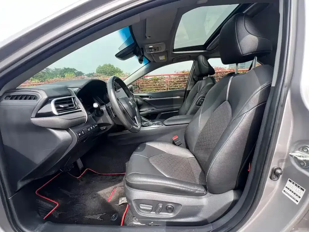Toyota Camry 2022 из CN, фото 9