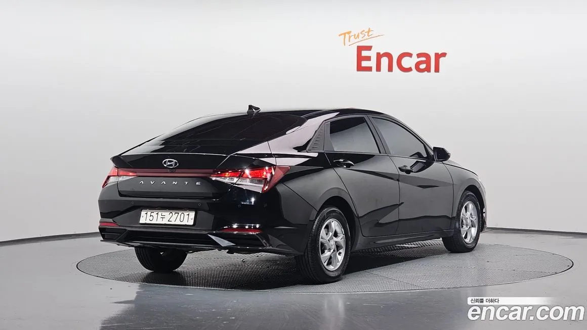 Hyundai AVANTE — фото 2