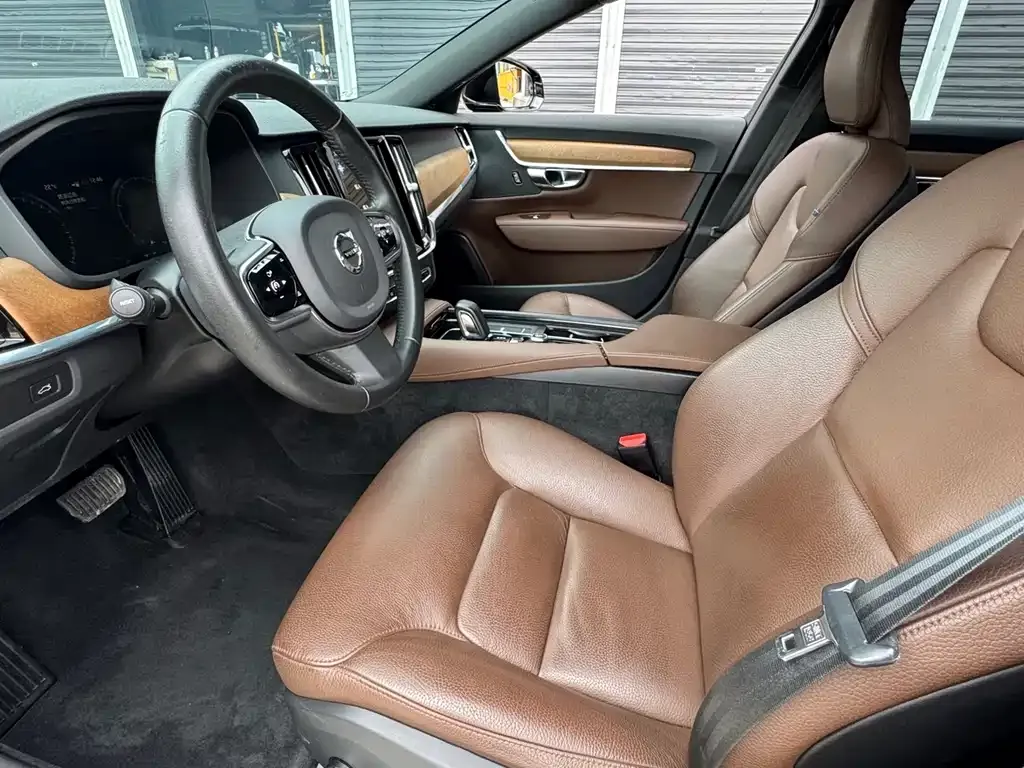 Volvo S90 2021 из CN, фото 4