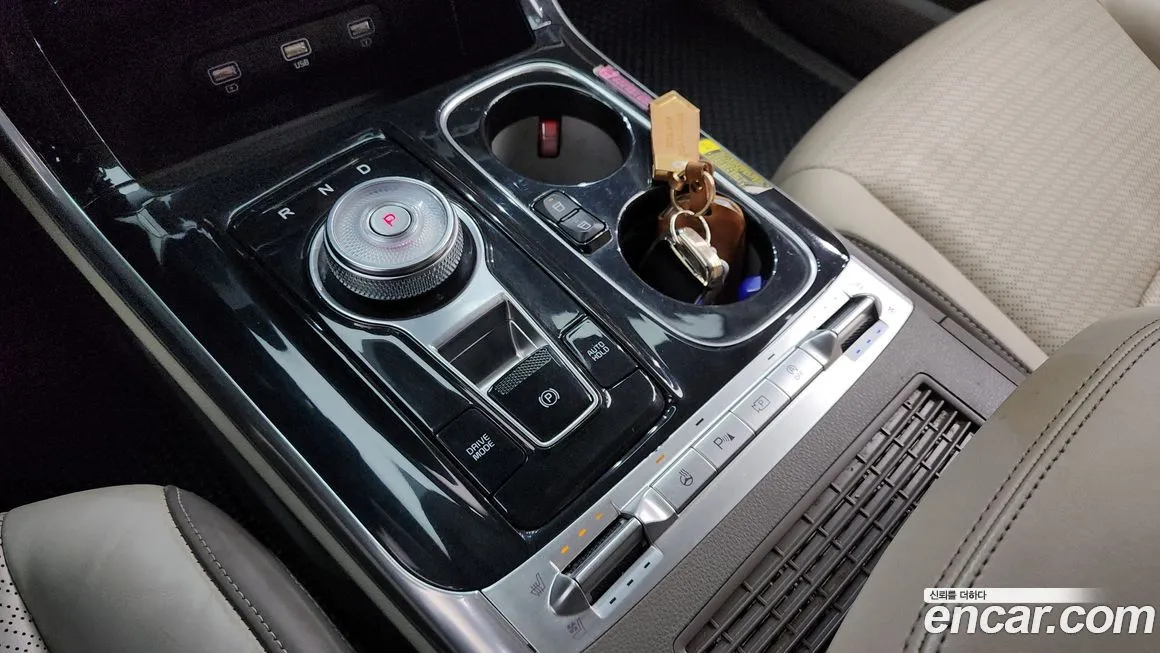 Kia Carnival — фото 9