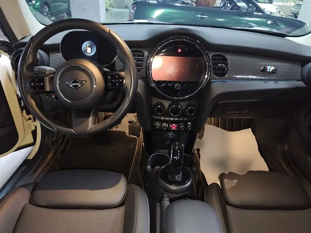 MINI Cooper (3-door) 2023 из CN, фото 10