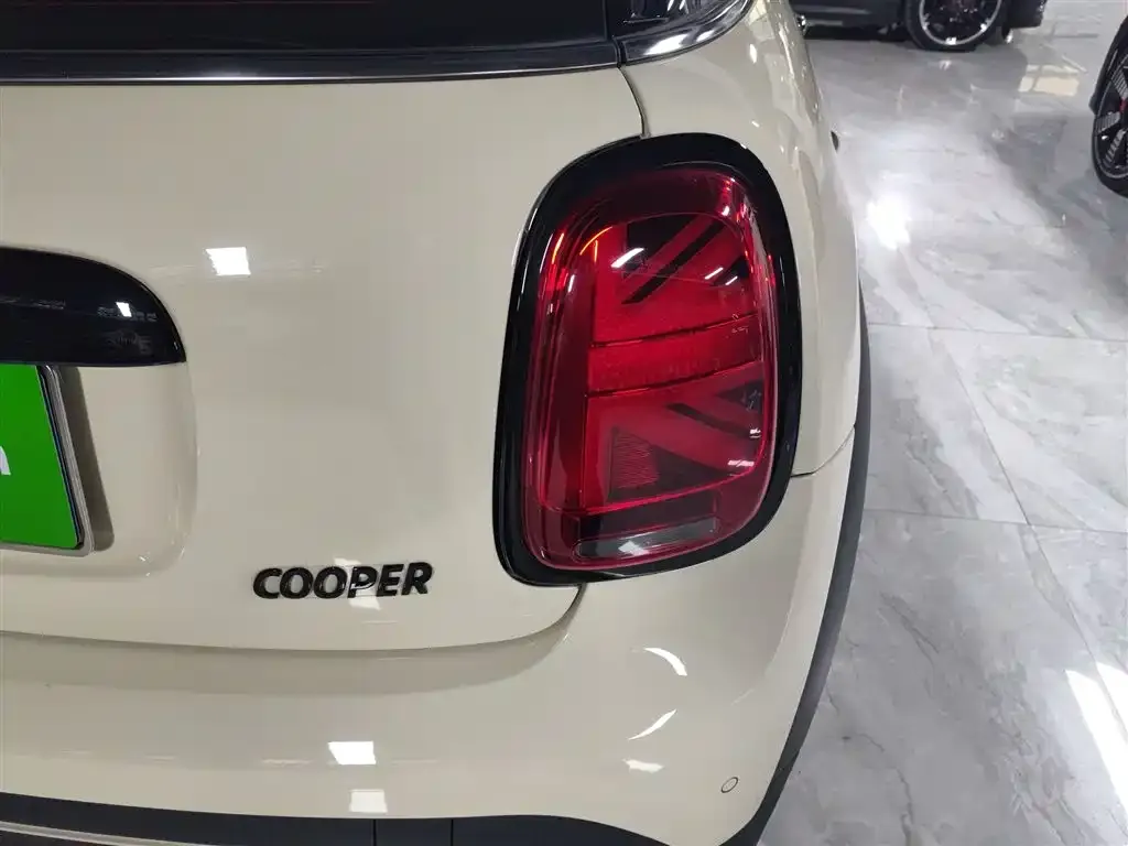 MINI Cooper (3-door) 2023 из CN, фото 8