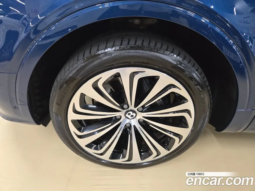 Bentley Bentayga 2023 из KR, фото 9