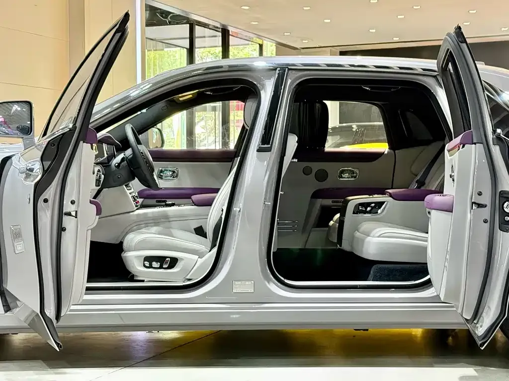 Rolls-Royce Ghost 2023 из CN, фото 10
