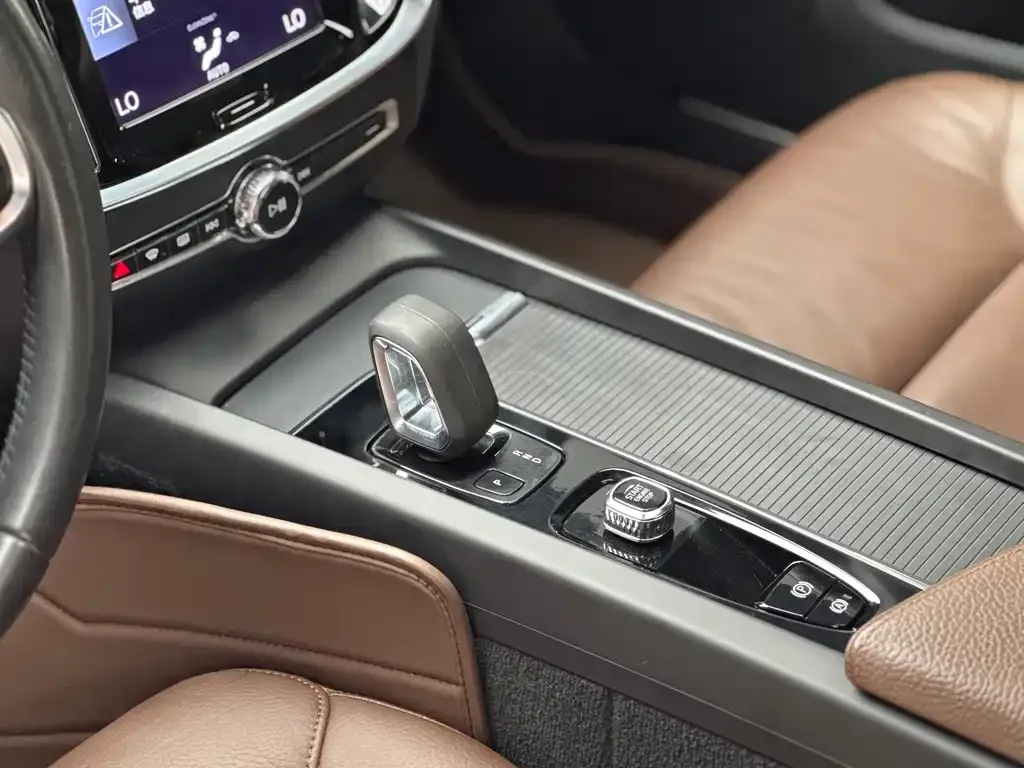 Volvo S60 2022 из CN, фото 10