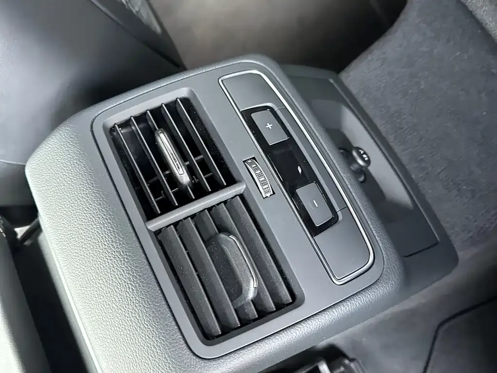 Audi RS 5 2024 из CN, фото 10