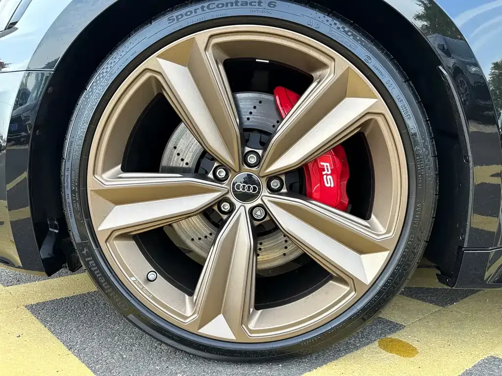 Audi RS 5 2024 из CN, фото 3