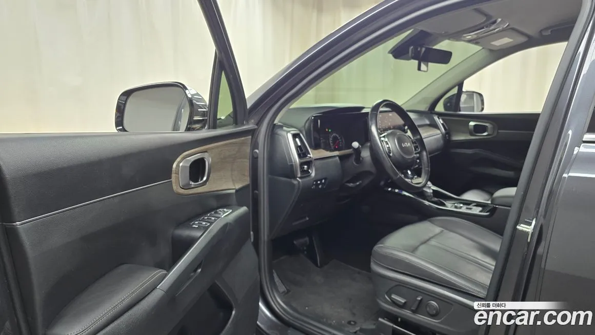 Kia Sorento — фото 10