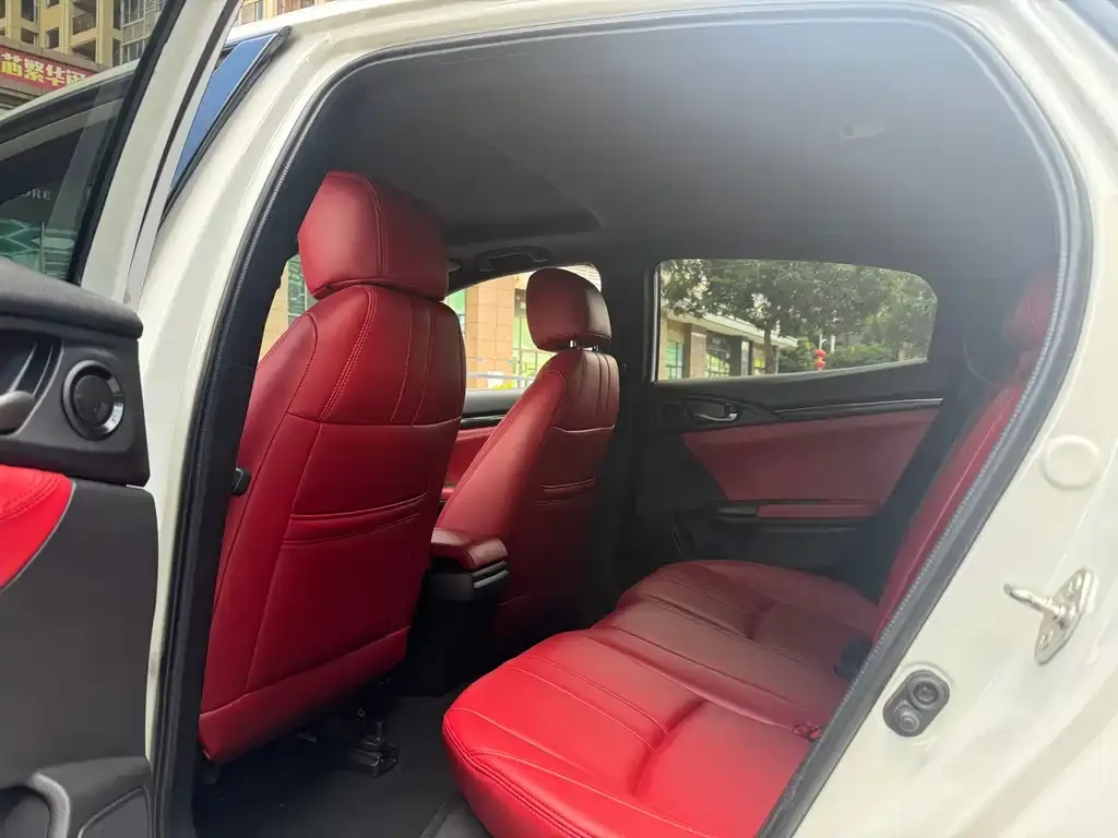 Honda Civic 2022 из CN, фото 5