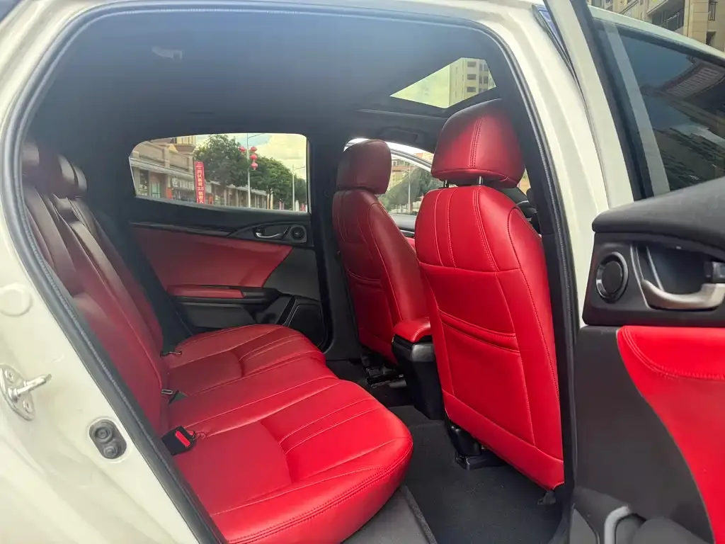 Honda Civic 2022 из CN, фото 8