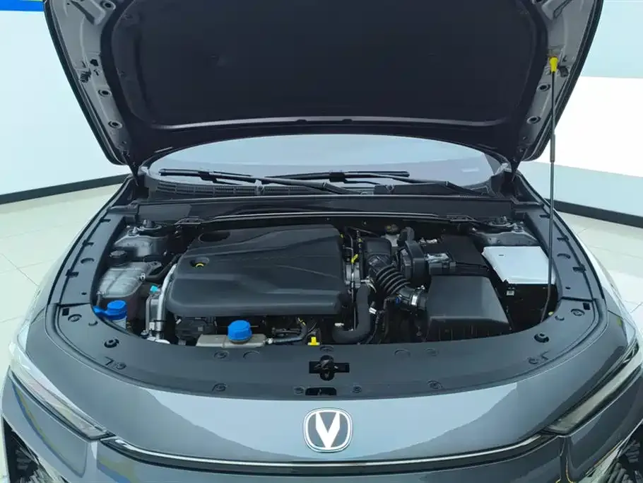 Changan UNI-V 2025 из CN, фото 10