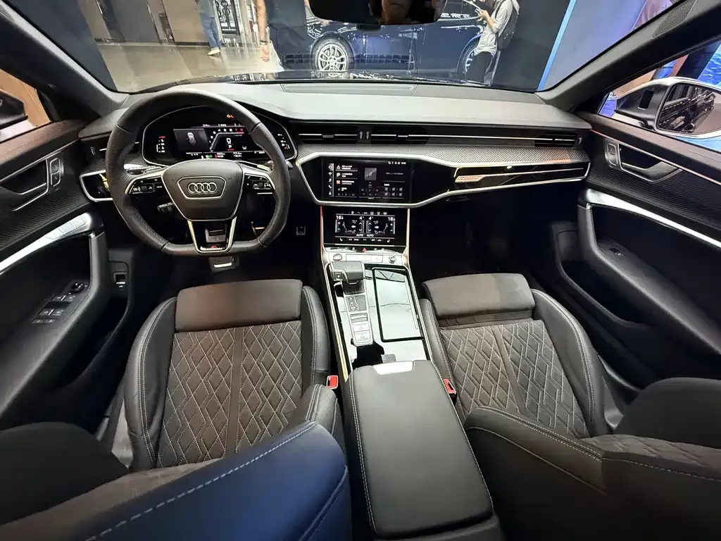 Audi S6 2024 из CN, фото 9