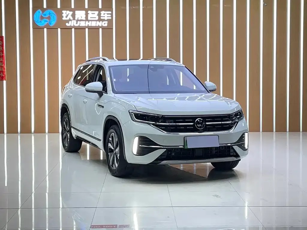 Volkswagen GTE PHEV 2023 из CN, фото 3