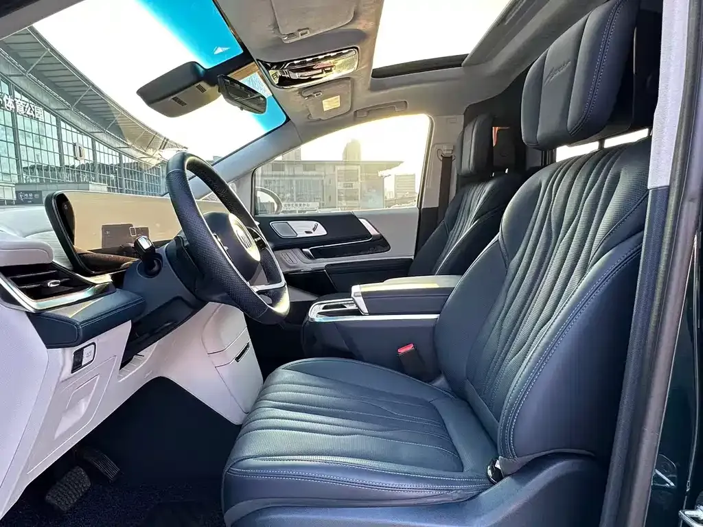 Buick Century 2023 из CN, фото 7