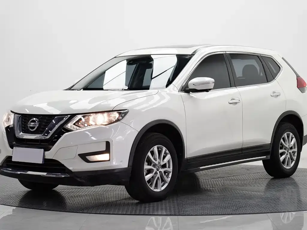 Nissan X-Trail 2021 из CN, фото 1