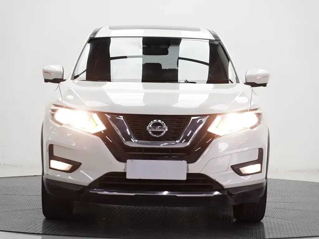 Nissan X-Trail 2021 из CN, фото 2