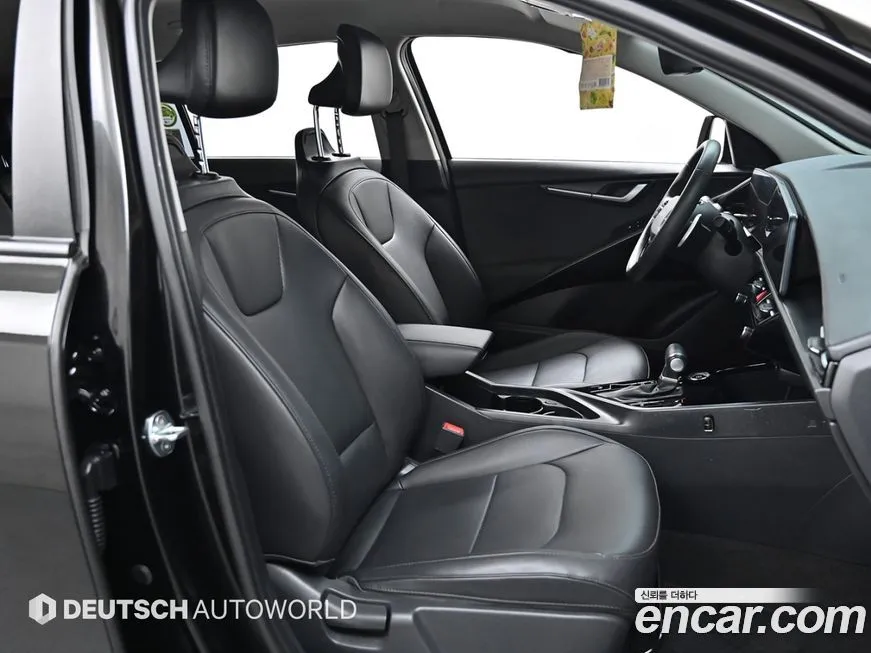 Kia Niro — фото 10