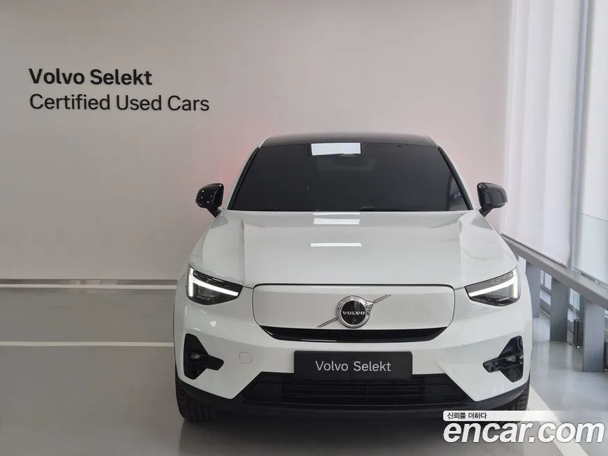 Volvo C40 2024 из KR, фото 3