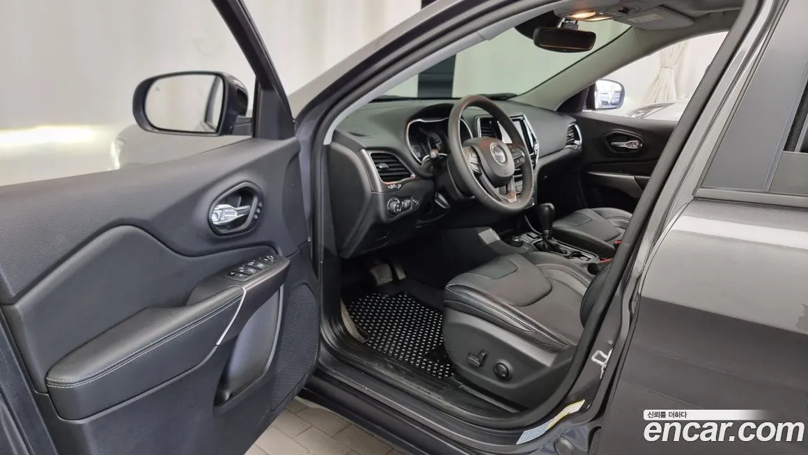 Jeep Cherokee 2022 из KR, фото 10