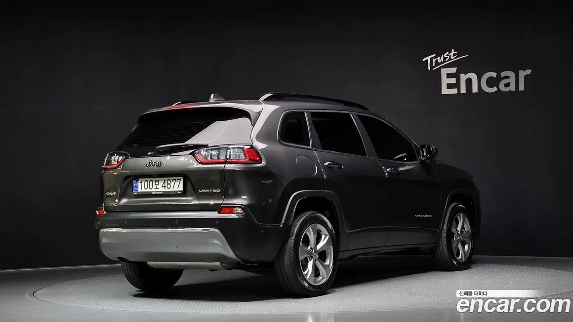Jeep Cherokee 2022 из KR, фото 2