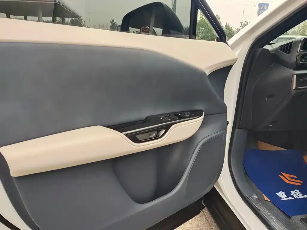Lexus RZ 2023 из CN, фото 9