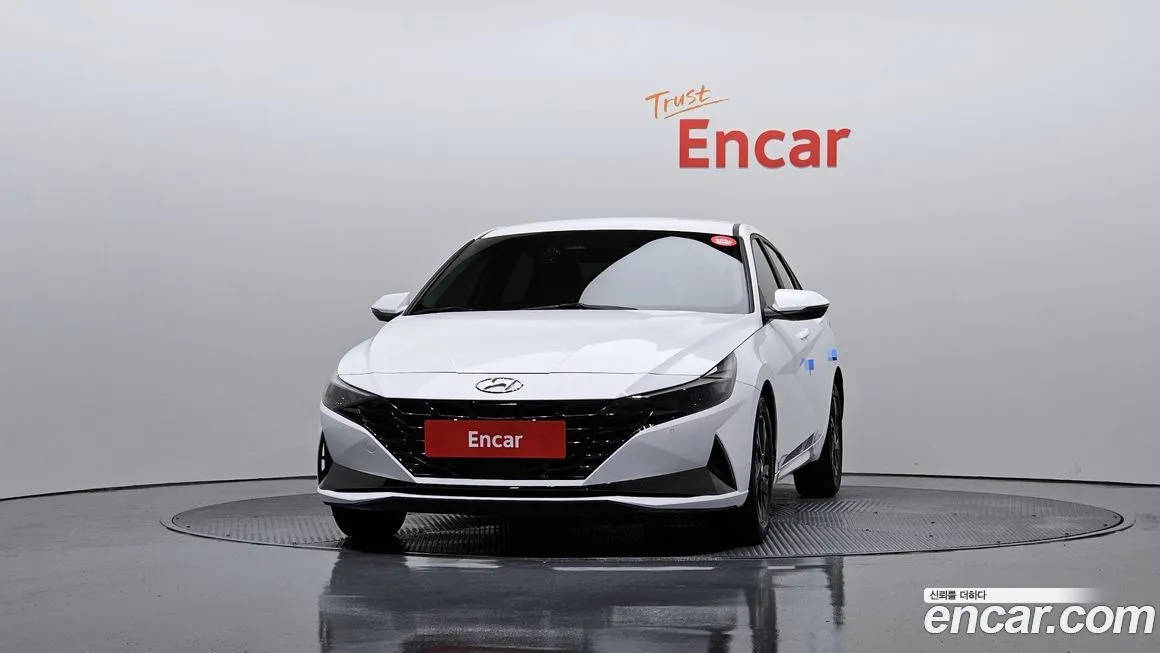 Hyundai AVANTE — фото 3