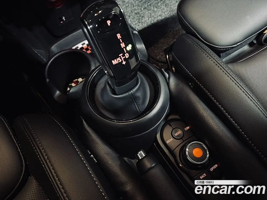 Mini Cooper 2021 из KR, фото 9