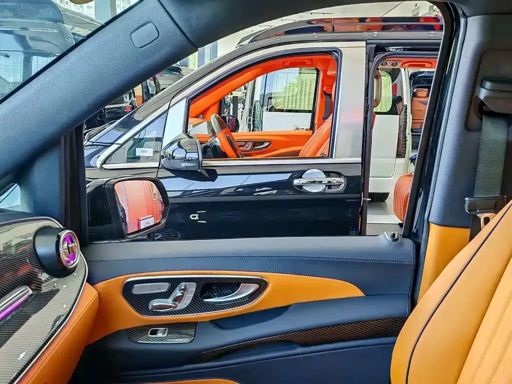 Mercedes-Benz Vito 2025 из CN, фото 10