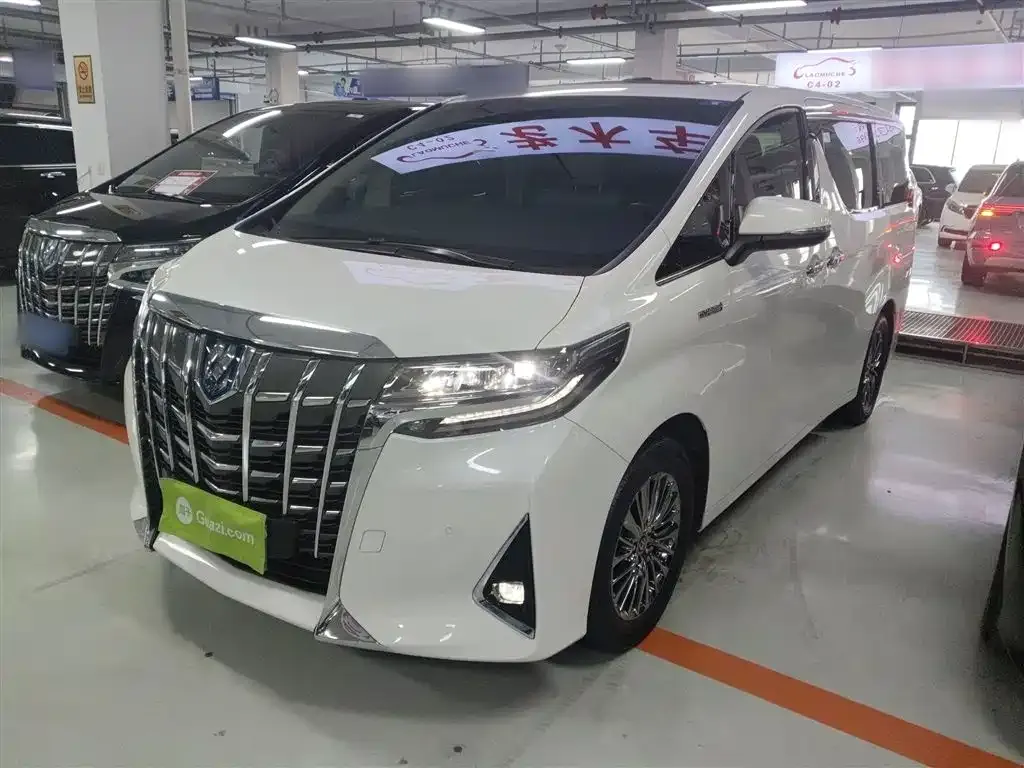 Toyota Alphard 2022 из CN, фото 1