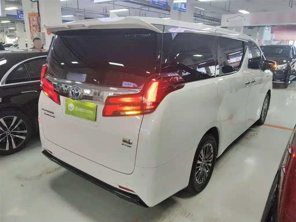 Toyota Alphard 2022 из CN, фото 7