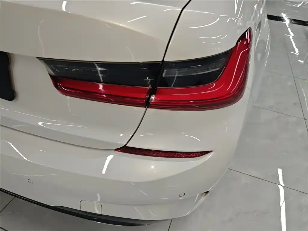 BMW 3 Series 2021 из CN, фото 8