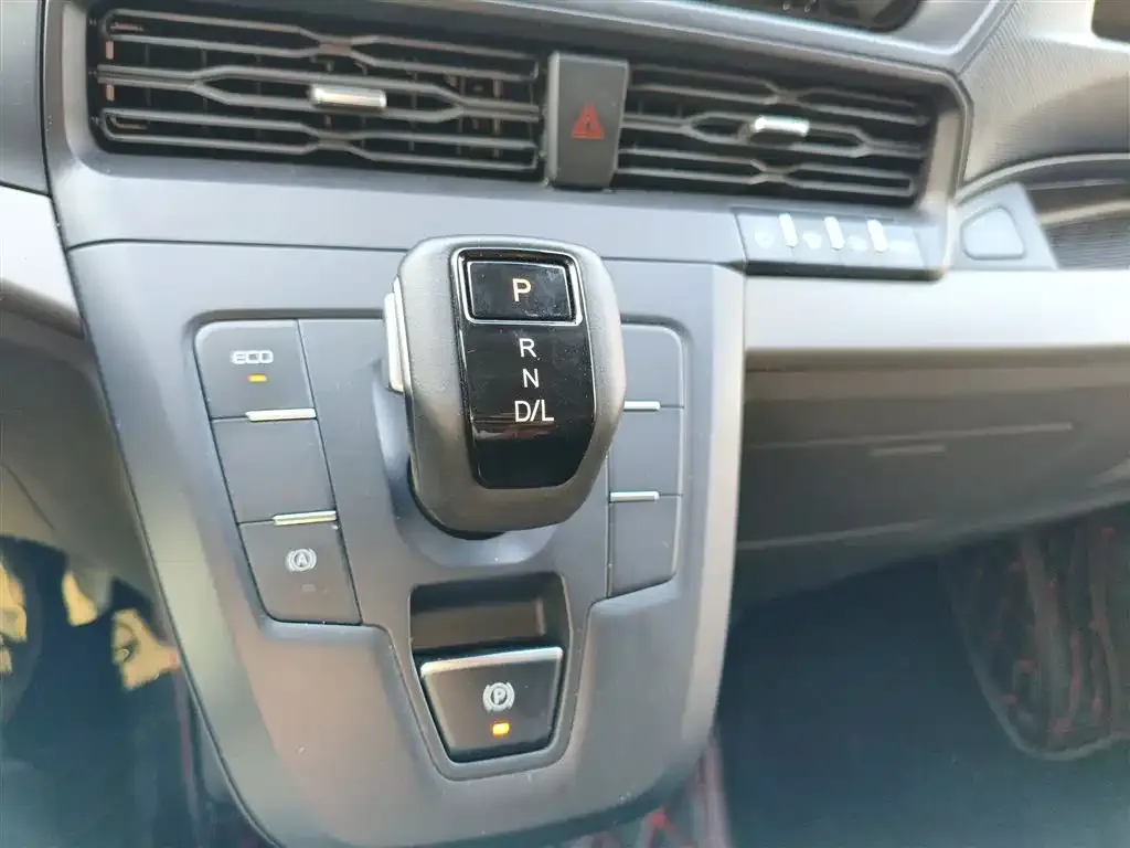 Ford Transit 2024 из CN, фото 6