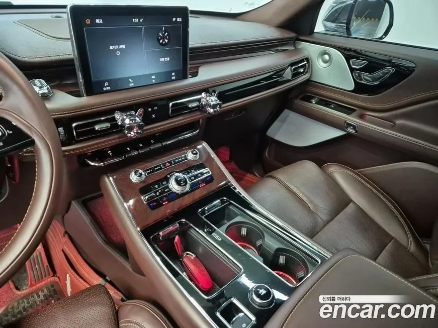 Lincoln Aviator — фото 10